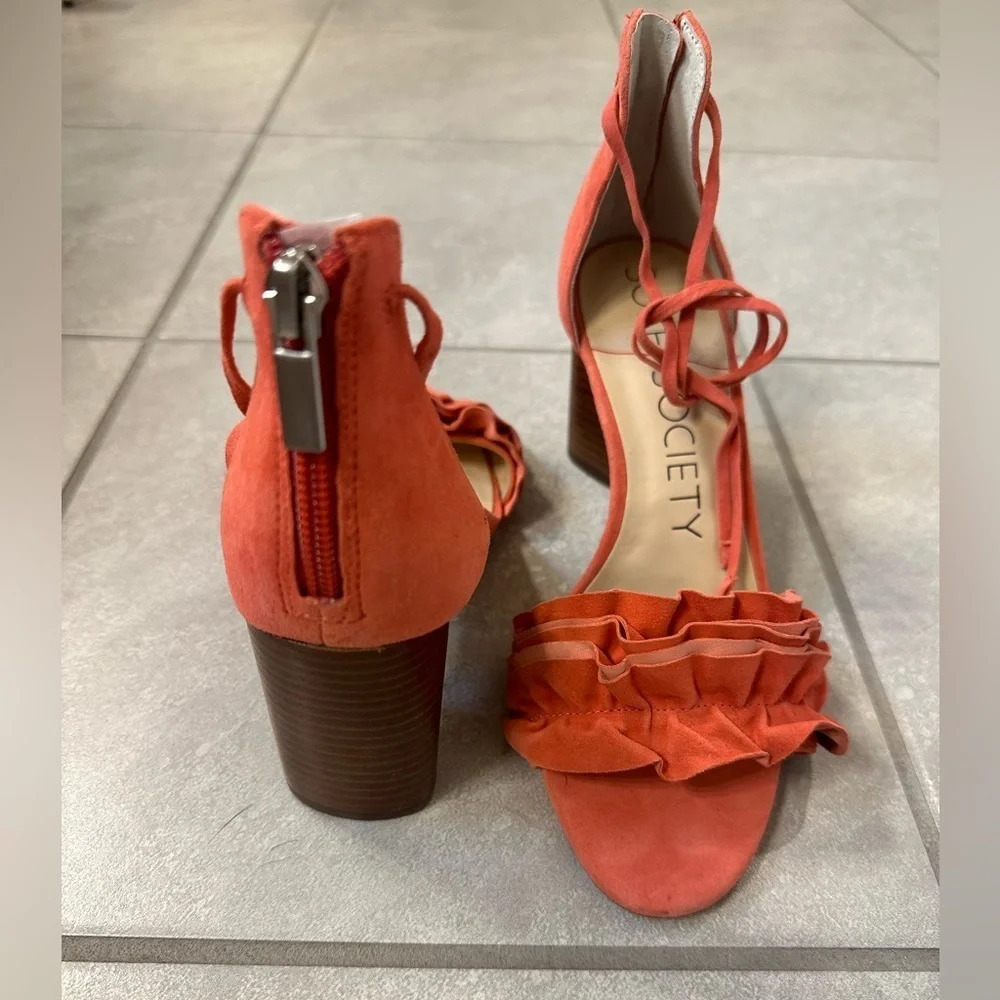 Sole Society Coral Ruffle Sandal Heels Sz 7​ - Picture 4 of 5